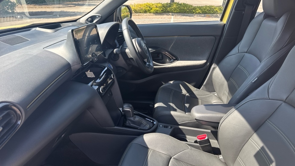 Toyota Yaris Cross 1.5 Vvt-h Premiere Edition E-cvt Euro 6 Ss Yellow #5