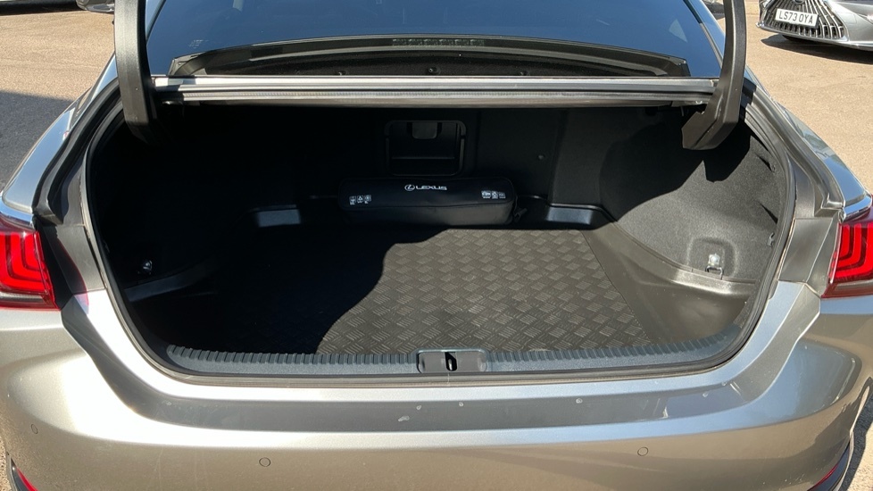 Lexus ES 2.5 300H Takumi Saloon Hybrid E-cvt Eur  #14