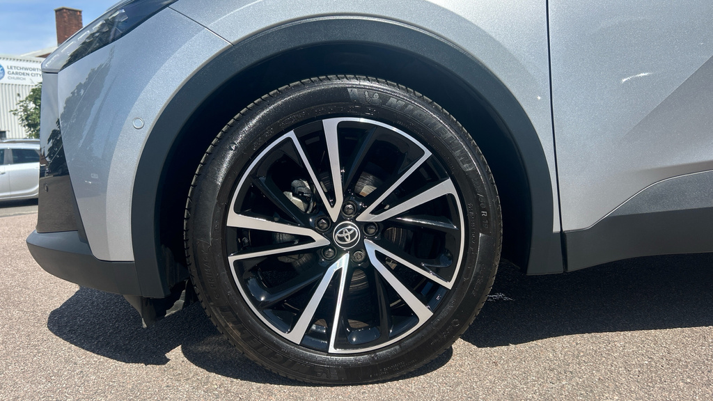 Toyota C-Hr 1.8 Hybrid Design Cvt Red #25