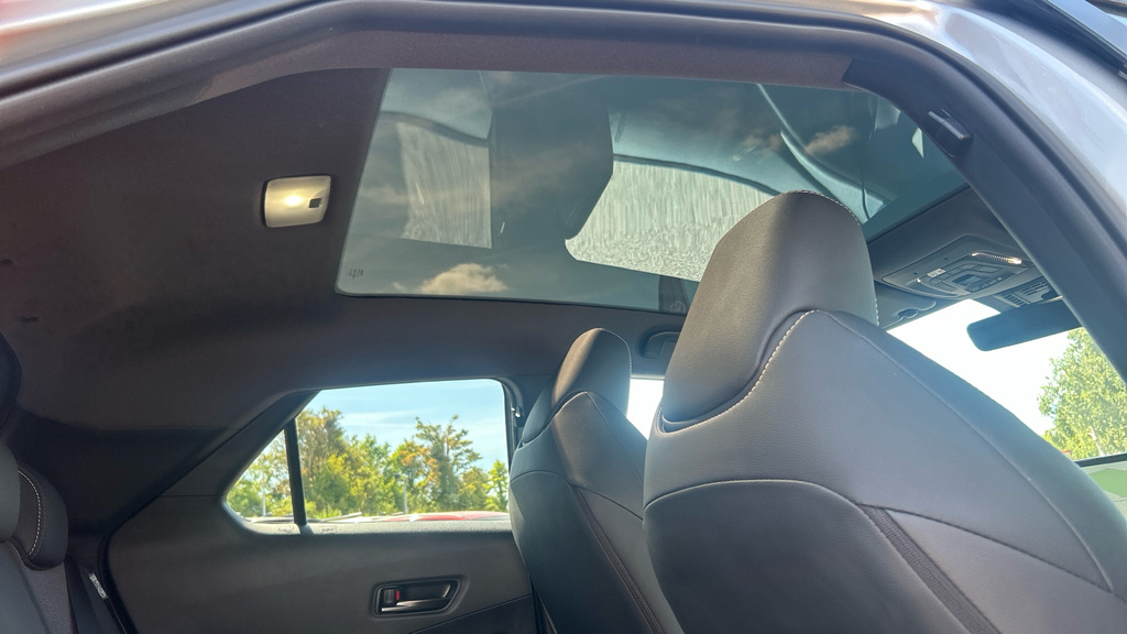 Toyota C-Hr 1.8 Hybrid Design Cvt Red #19