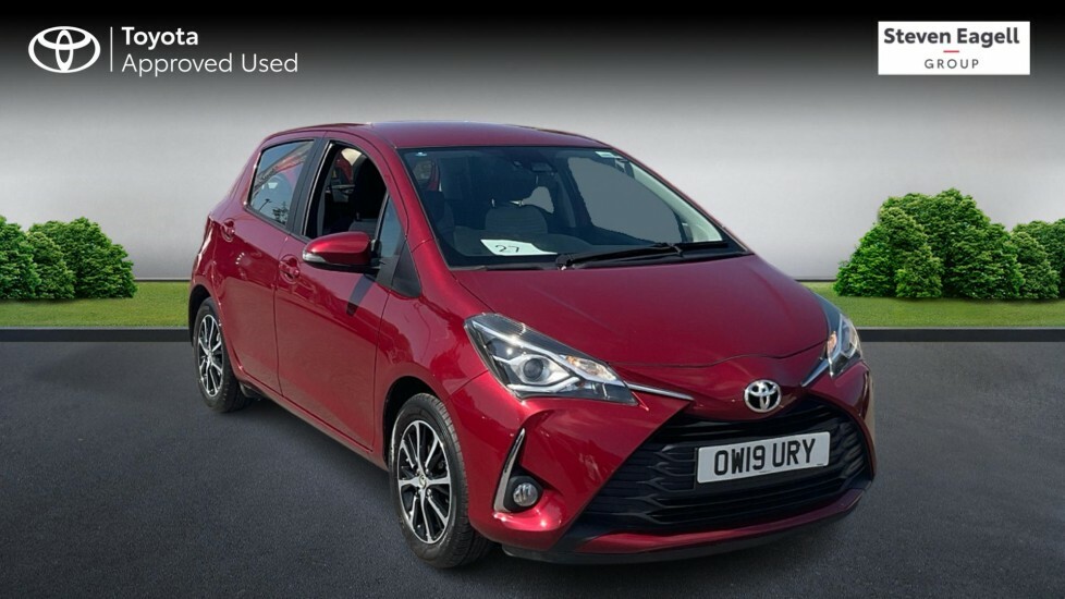 Toyota Yaris 1.5 Vvt-i Icon Tech Euro 6 Red