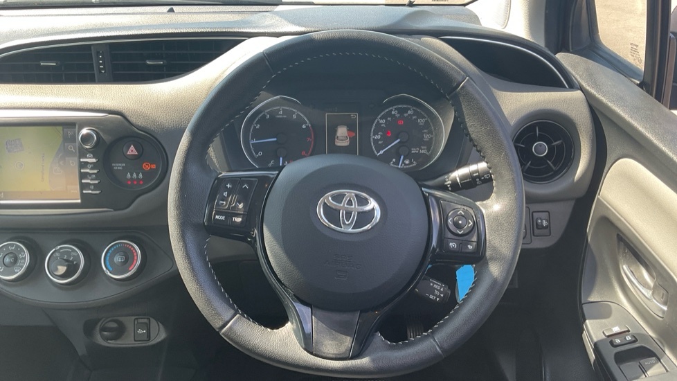 Toyota Yaris 1.5 Vvt-i Icon Tech Euro 6 Grey #10