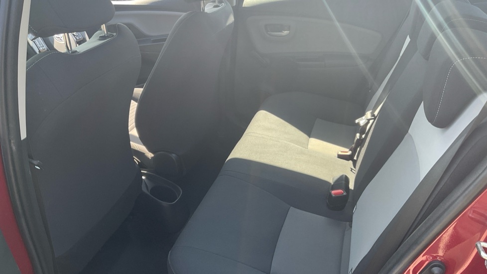 Toyota Yaris 1.5 Vvt-i Icon Tech Euro 6 Grey #15