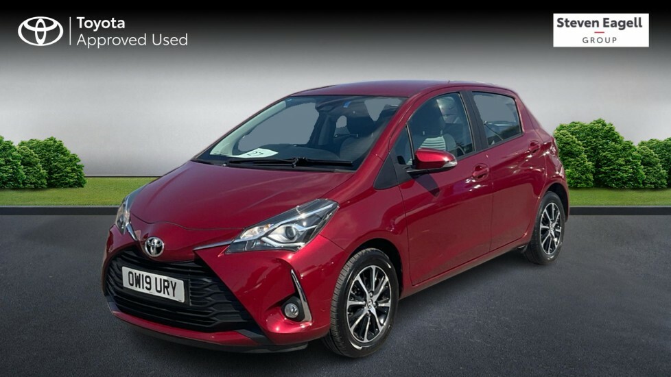 Toyota Yaris 1.5 Vvt-i Icon Tech Euro 6 Red #3
