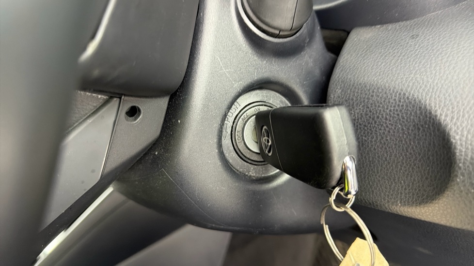 Toyota Yaris Yaris 1.5 Hybrid Icon Cvt White #16