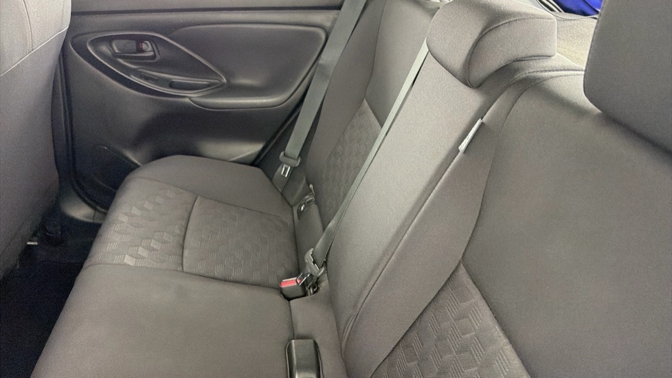 Toyota Yaris Yaris 1.5 Hybrid Icon Cvt White #15