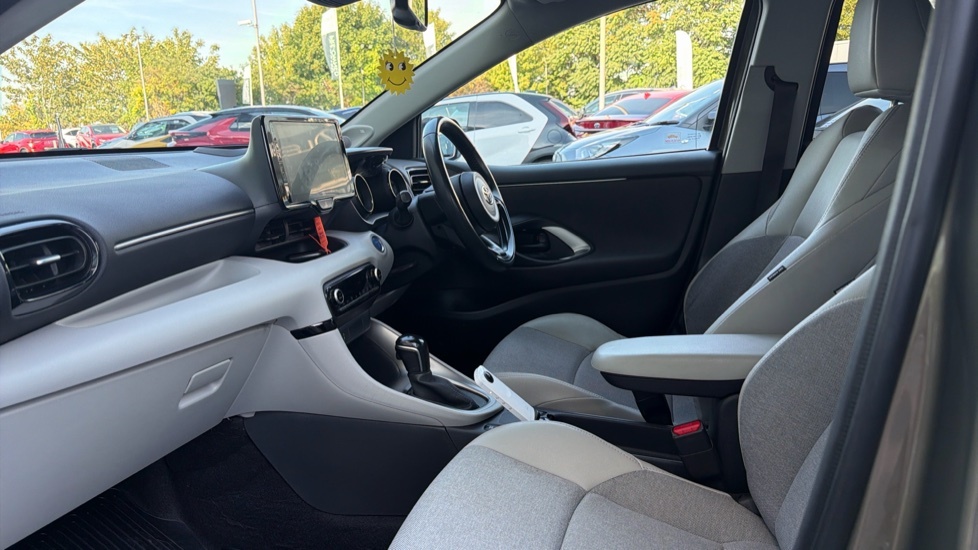 Toyota Yaris 1.5 Vvt-h Excel Hatchback Hybrid E-cvt Brown #5