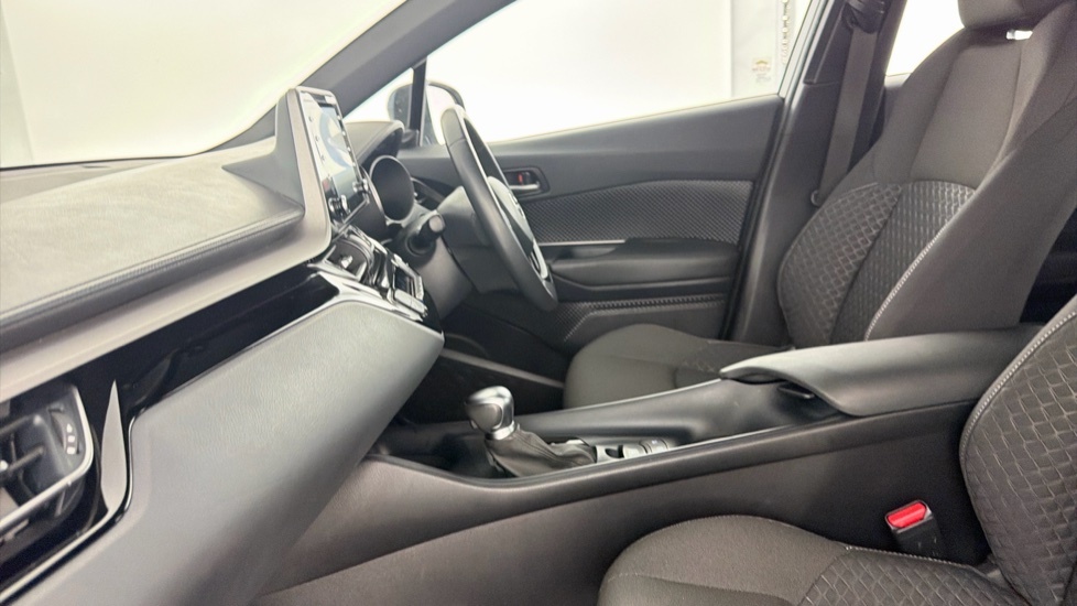 Toyota C-Hr 1.8 Vvt-h Gpf Icon Suv Hybrid Cvt Euro Grey #5