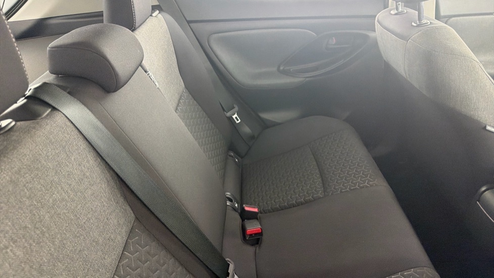 Toyota Yaris Cross 1.5 Hybrid Excel Awd Silver #8
