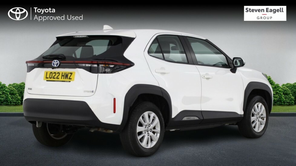 Toyota Yaris Cross 1.5 Vvt-h Icon Suv Hybrid E-cvt Euro 6 White #2