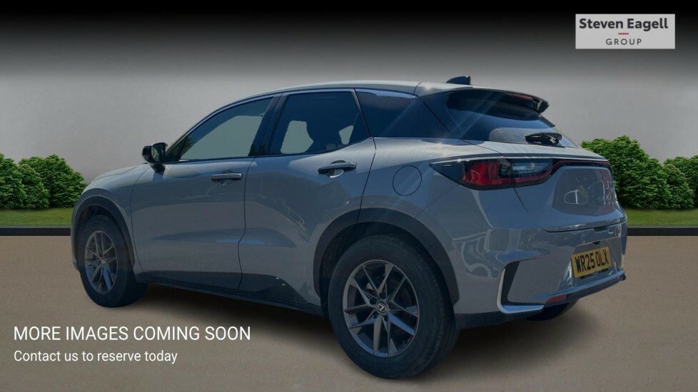 Lexus LBX 1.5 Vvt-ie Takumi Suv Hybrid E-cvt Euro Red #2