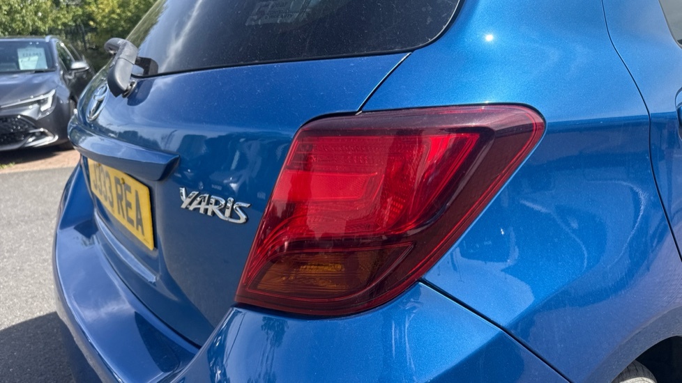 Toyota Yaris 1.33 Dual Vvt-i Design Euro 6 Grey #21
