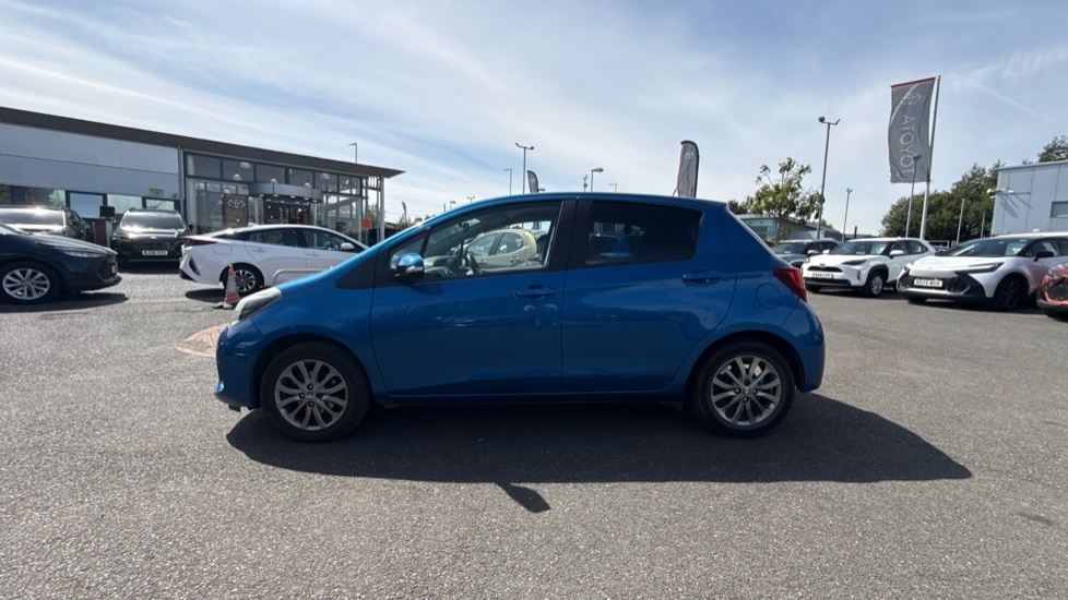Toyota Yaris 1.33 Dual Vvt-i Design Euro 6 Grey #24
