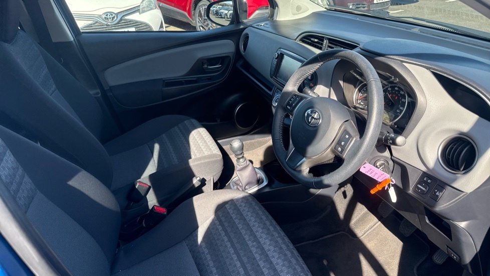 Toyota Yaris 1.33 Dual Vvt-i Design Euro 6 White #12