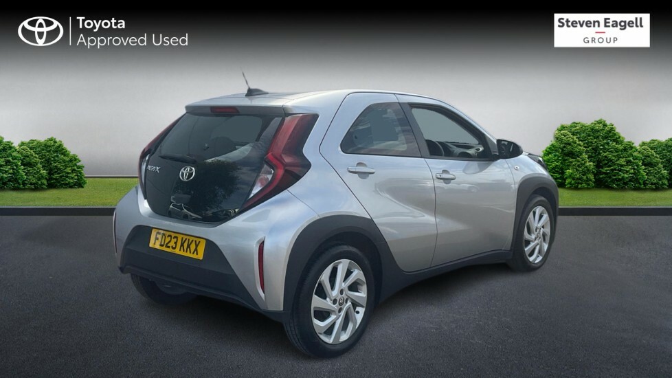 Toyota Aygo X 1.0 Vvt-i Pure Euro 6 Ss Silver #2