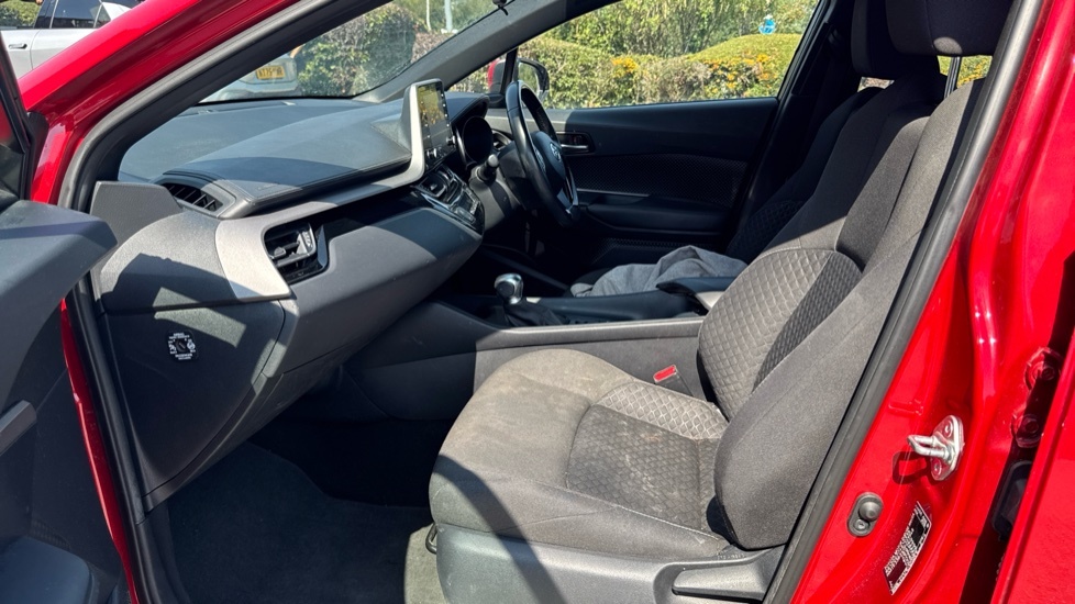 Toyota C-Hr 1.8 Vvt-h Icon Cvt Euro 6 Ss Red #5