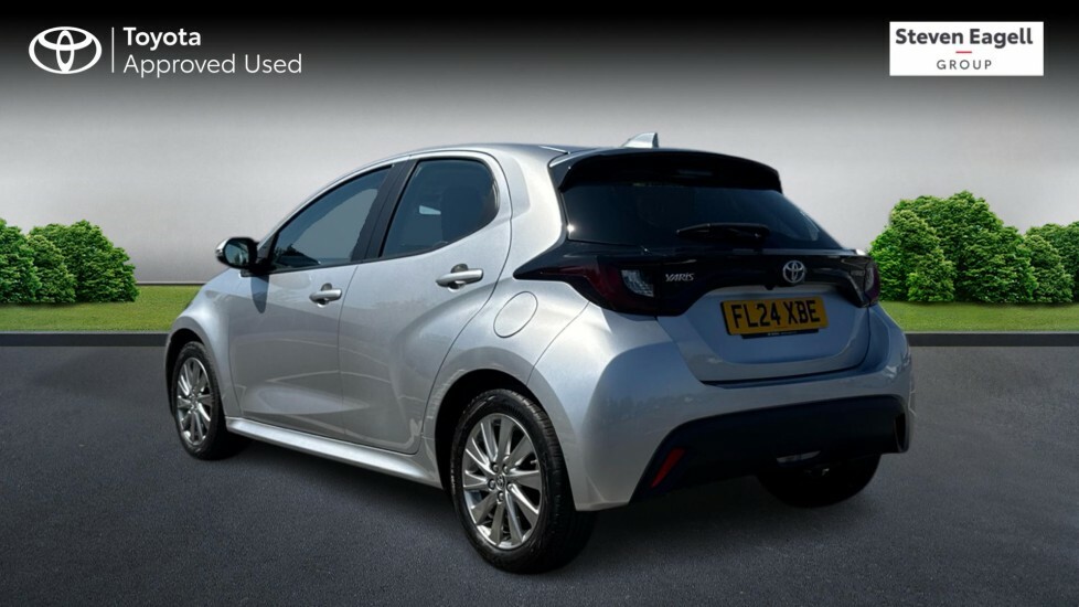 Toyota Yaris 1.5 Vvt-h Icon E-cvt Euro 6 Ss Silver #4
