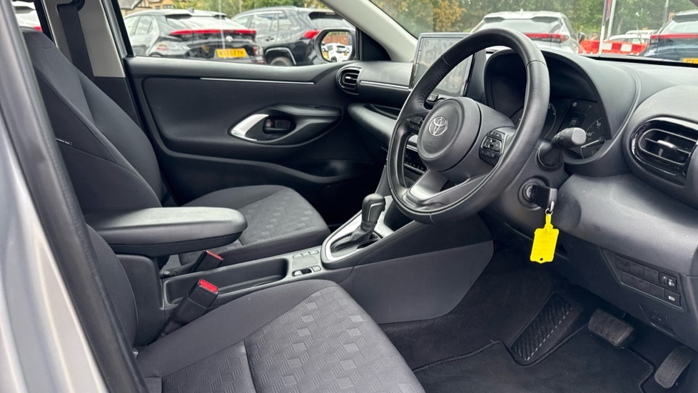 Toyota Yaris 1.5 Hybrid 130 Gr Sport Cvt #12