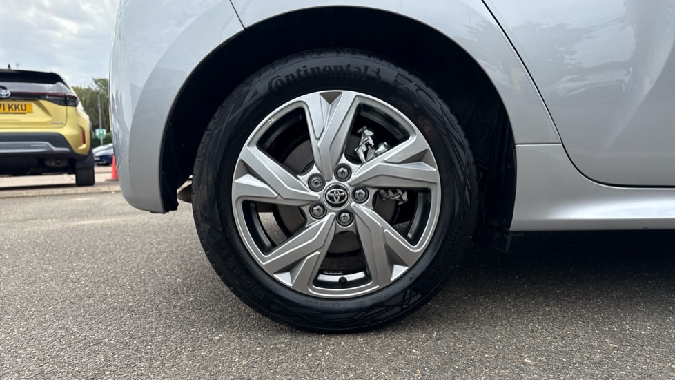 Toyota Yaris 1.5 Hybrid 130 Gr Sport Cvt #25