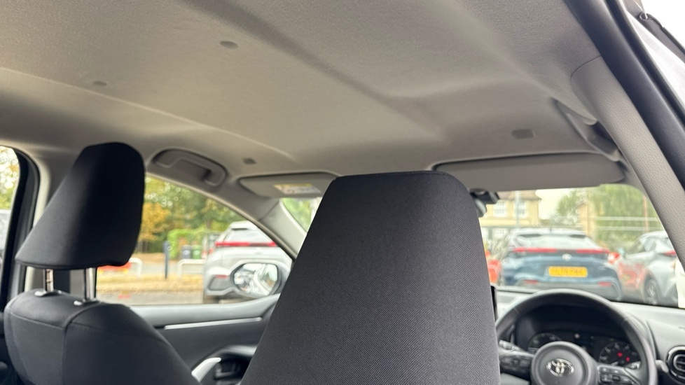 Toyota Yaris 1.5 Hybrid 130 Gr Sport Cvt #19