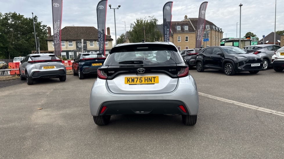 Toyota Yaris 1.5 Hybrid 130 Gr Sport Cvt #26