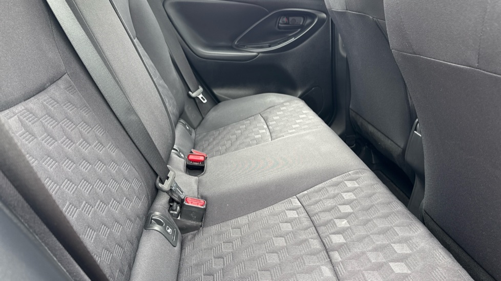 Toyota Yaris 1.5 Hybrid 130 Gr Sport Cvt #8
