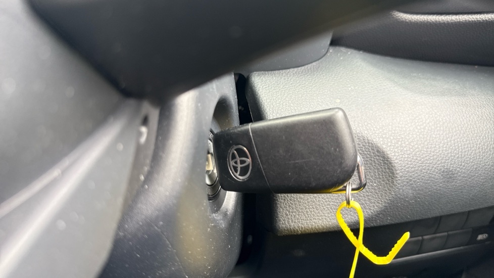 Toyota Yaris 1.5 Hybrid 130 Gr Sport Cvt #16
