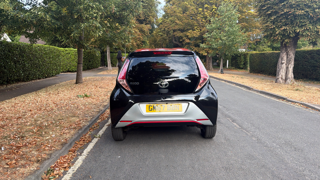 Toyota Aygo 1.0 Vvt-i X-play Euro 6 Red #26