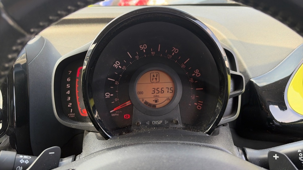 Toyota Aygo 1.0 Vvt-i X-play Euro 6 Red #11