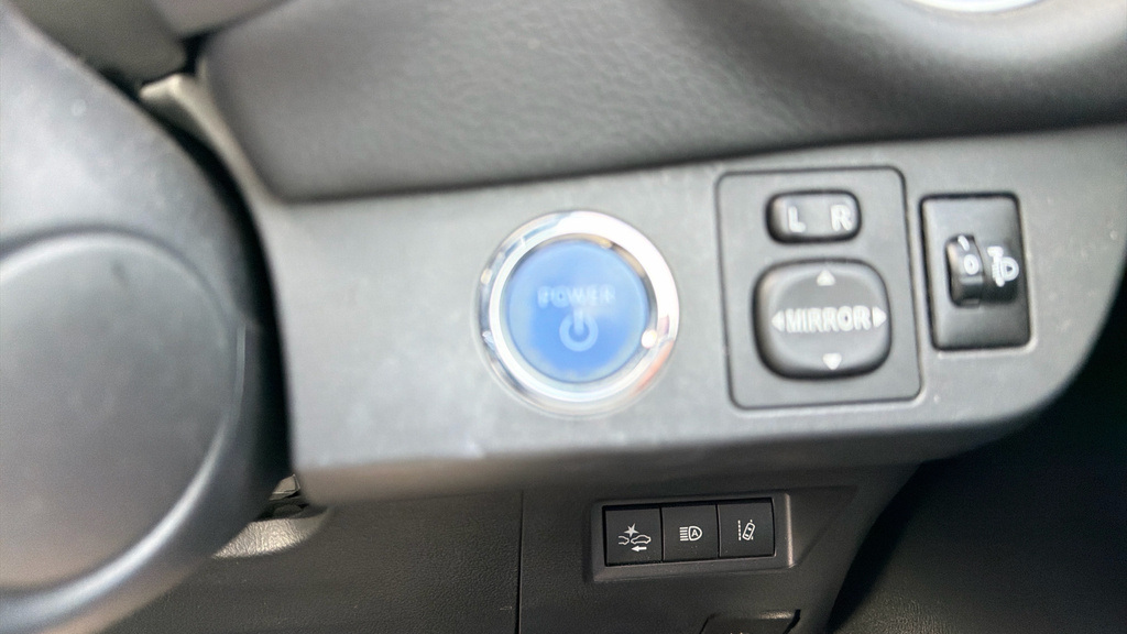 Toyota Yaris 1.5 Hybrid Y20 Cvt Bi-tone #16