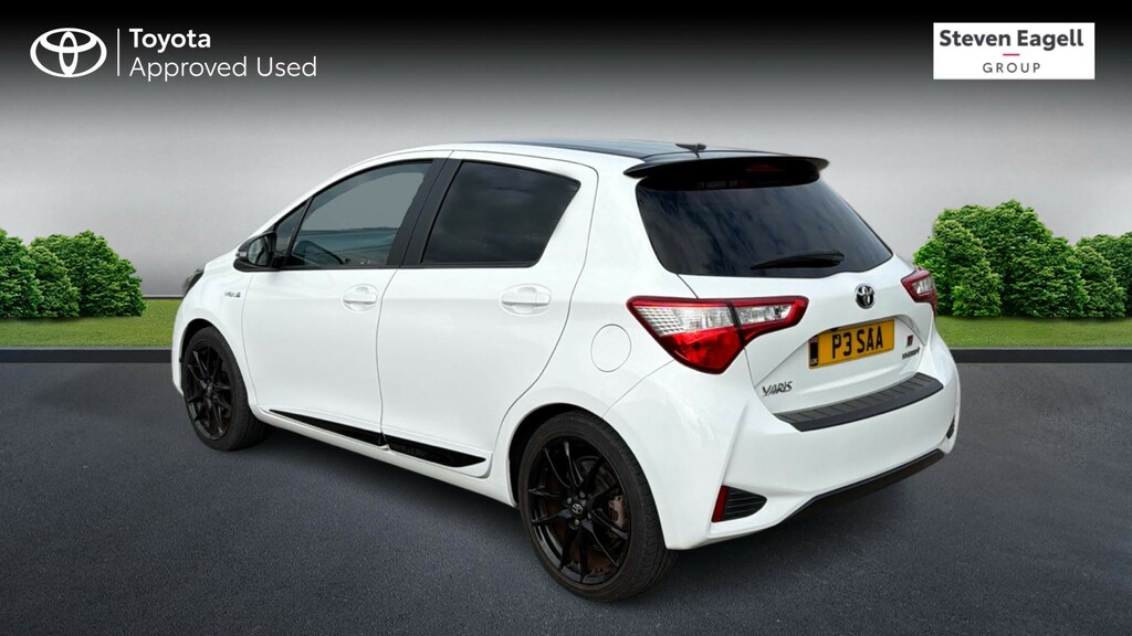 Toyota Yaris 1.5 Vvt-h Gr Sport E-cvt Euro 6 Ss White #4