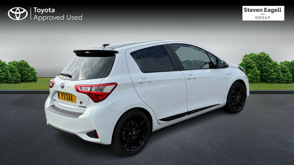 Toyota Yaris 1.5 Vvt-h Gr Sport E-cvt Euro 6 Ss White #2