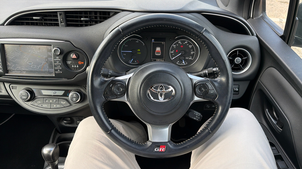 Toyota Yaris 1.5 Hybrid Y20 Cvt Bi-tone #7