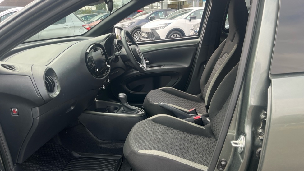 Toyota Aygo X 1.0 Vvt-i Edge X-shift Euro 6 Ss Black #5