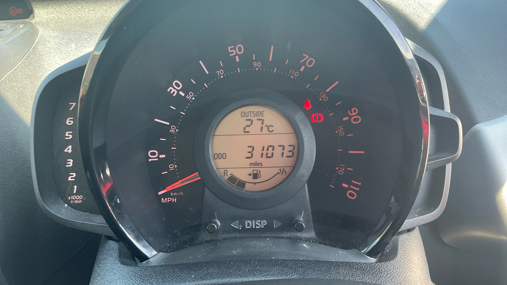 Toyota Aygo 1.0 Vvt-i X-play Euro 5 Euro 5 Red #11