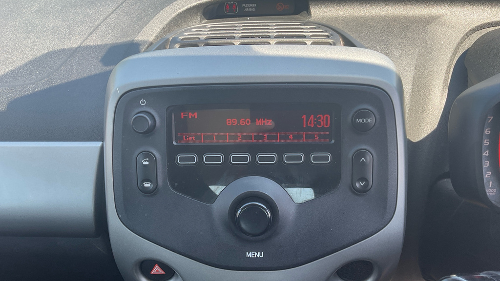 Toyota Aygo 1.0 Vvt-i X-play Euro 5 Euro 5 Red #9