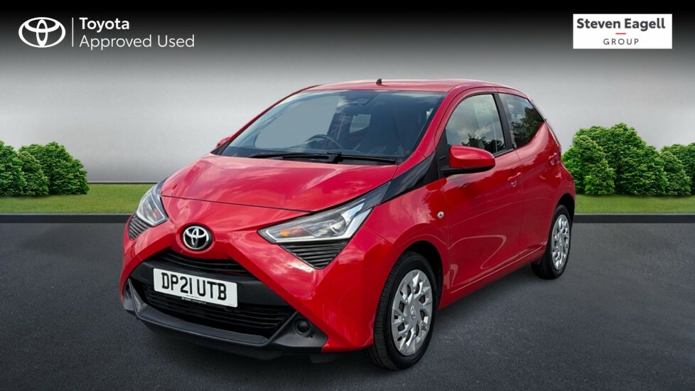Toyota Aygo 1.0 Vvt-i X-play X-shift Euro 6 Safety Sense Red #3