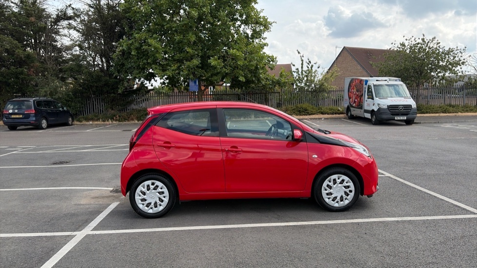 Toyota Aygo 1.0 Vvt-i X-trend Euro 6 Safety Sense White #23
