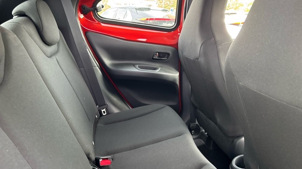 Toyota Aygo X 1.0 Vvt-i Pure Hatchback Euro 6 #8