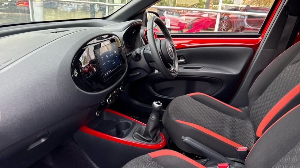 Toyota Aygo X 1.0 Vvt-i Edge Euro 6 Ss Red #5