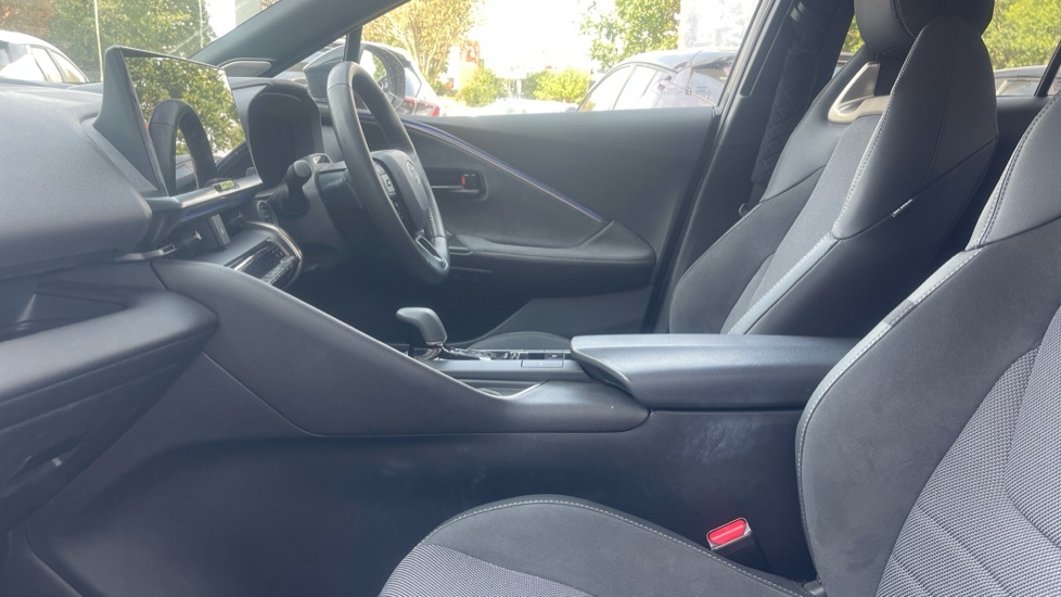 Toyota C-Hr 1.8 Vvt-h Excel Cvt Euro 6 Ss Red #5