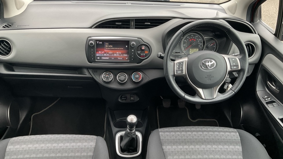Toyota Yaris 1.33 Dual Vvt-i Icon Euro 6 Red #6
