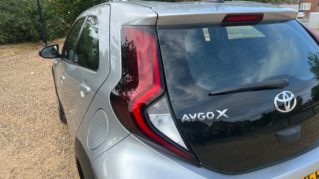 Toyota Aygo X 1.0 Vvt-i Pure Hatchback Euro 6 Silver #21
