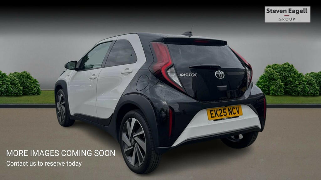 Toyota Aygo X 1.0 Vvt-i Edge Hatchback Euro 6 EK25NCV White #2