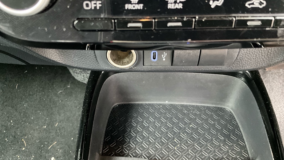 Toyota Aygo X Toyota Aygo X Pure Black #33