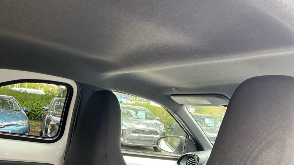 Toyota Aygo X Toyota Aygo X Pure Black #19