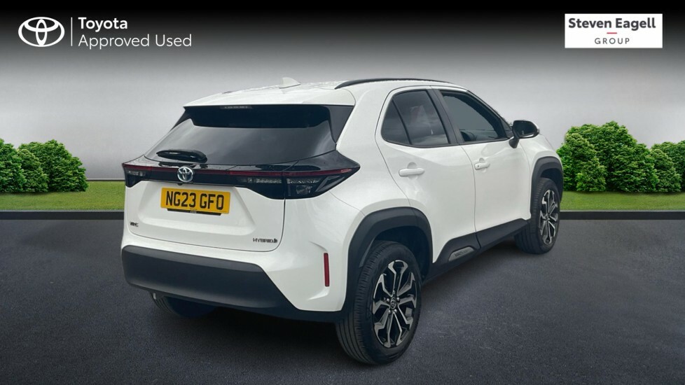 Toyota Yaris Cross 1.5 Vvt-h Design E-cvt Euro 6 Ss White #2
