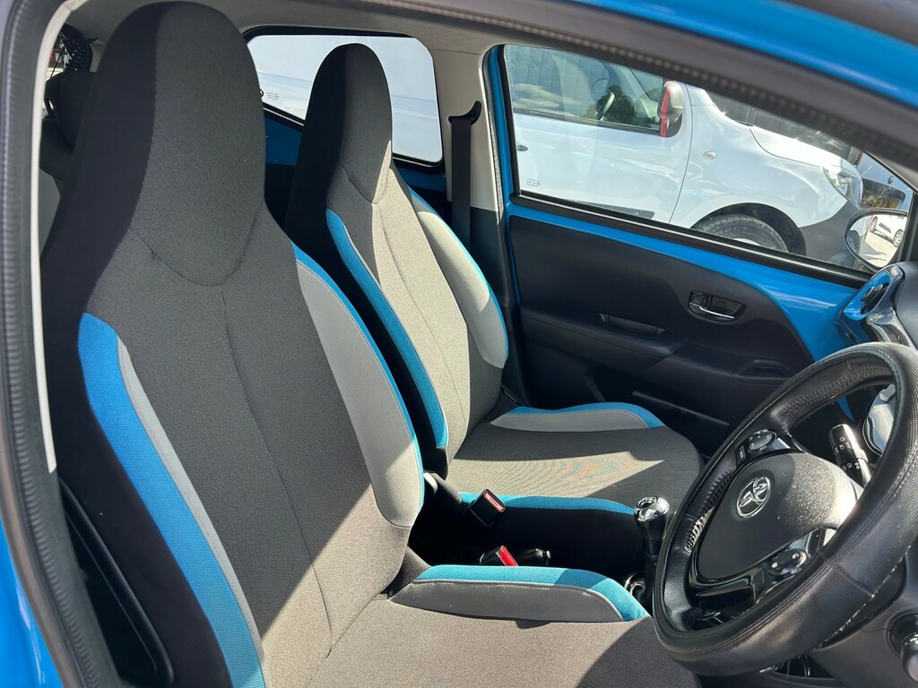 Toyota Aygo Hatchback 1.0 Vvt-i X-cite 201666 M155LGR Blue #3