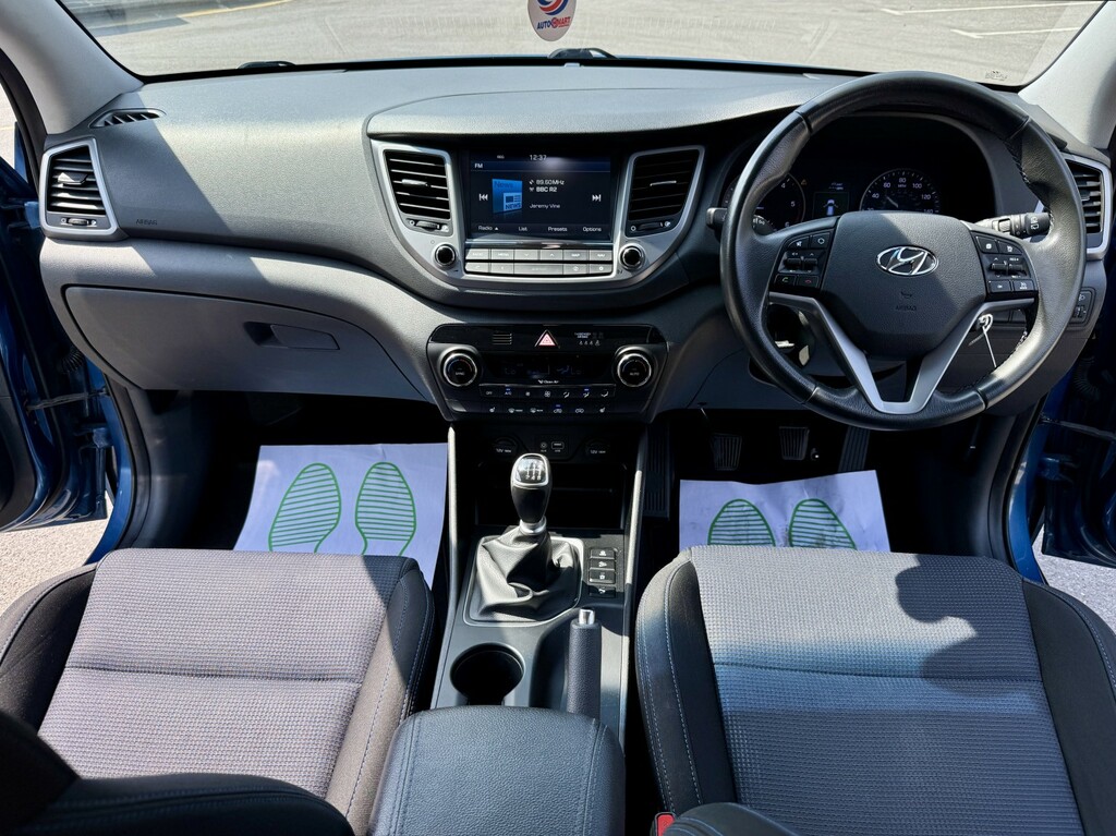 Hyundai Tucson Tucson Premium Blue Drive 2Wd Crdi Silver #11