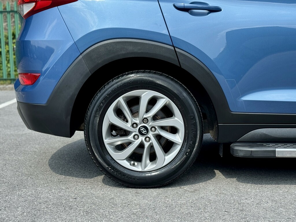 Hyundai Tucson Tucson Premium Blue Drive 2Wd Crdi Silver #17